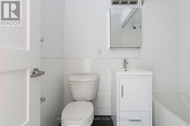 Photo - 990 Avenue Rd Unité 206