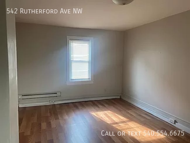Photo - 542 Rutherford Ave NW