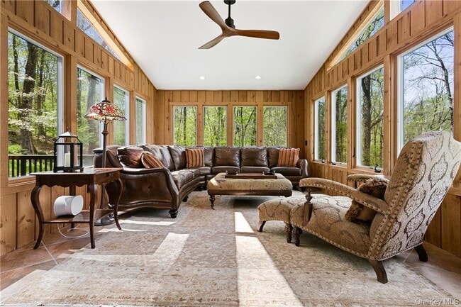 Photo - 21 Beech Hill Ln