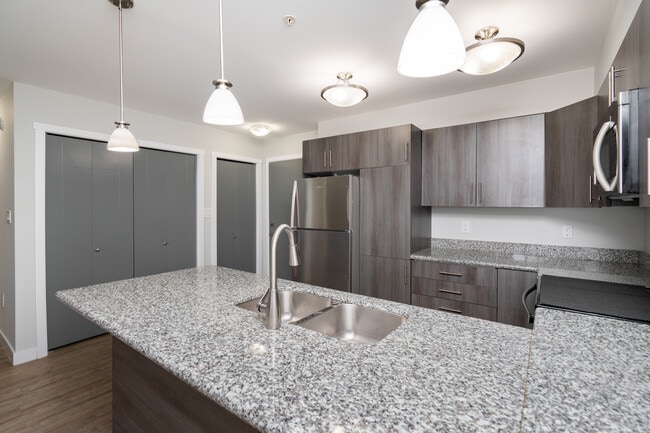 Photo - Waterford Village Apartments