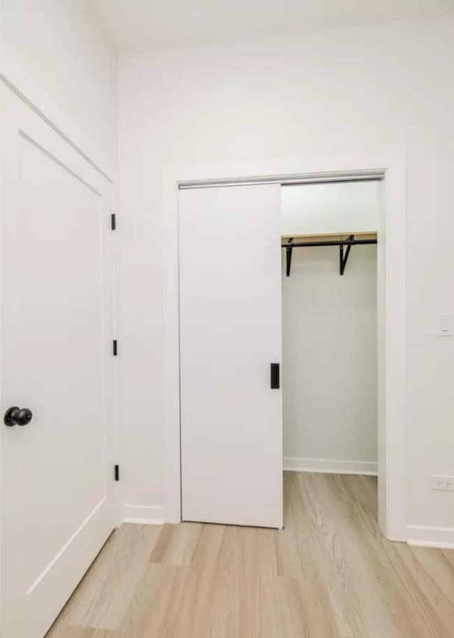 Photo - Humboldt Park Gorgeous and Modern 3b/2b Unit G