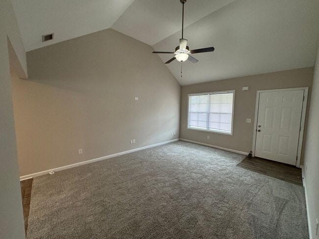 Photo - Charming 3 bed 2 bath home in Smyrna near I24 and I840