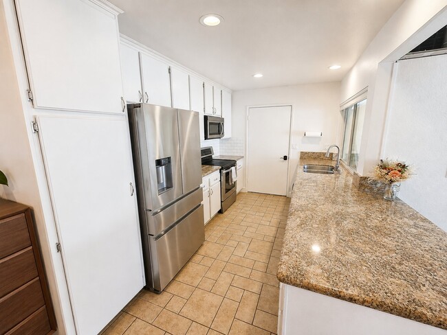 Photo - 237 Countryhaven Rd