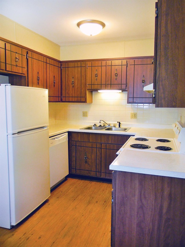 Cambridge Manor Apartments