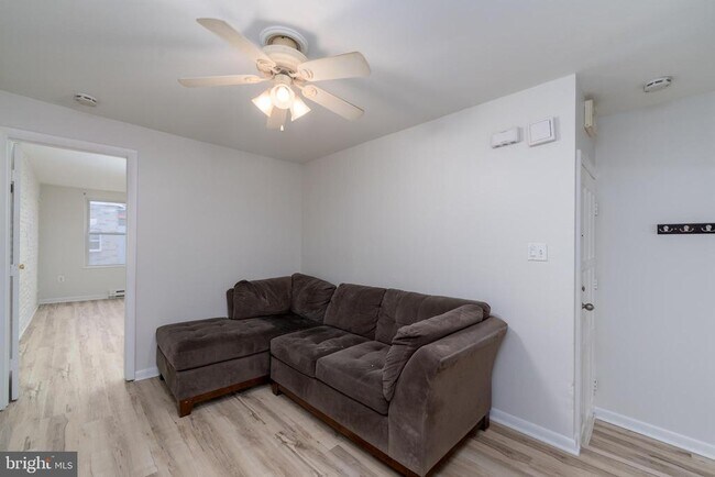 Photo - 1722 Eastern Ave