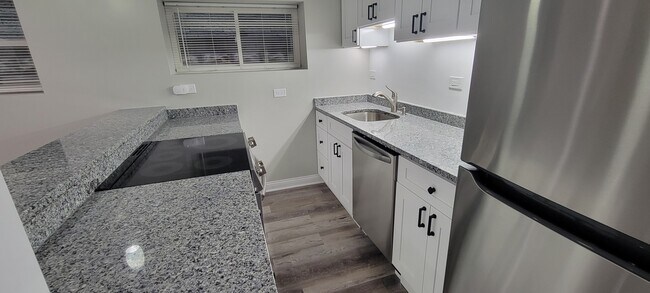 Photo - 3110 N Western Ave Unit 1