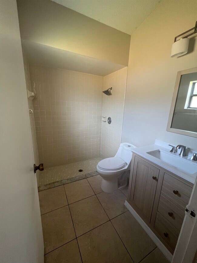 Photo - 5165 Formby Dr