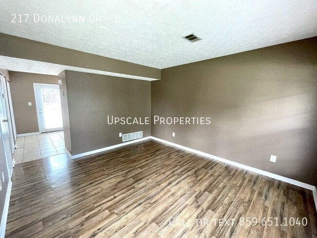 Photo - 217 Donalynn Dr