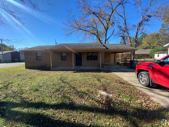 Building Photo - 1 Robbye Ln Rental