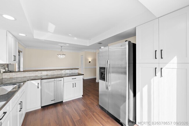 32 Wimbledon Lakes Dr