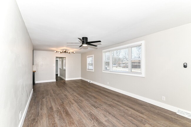 Photo - 2905 Halifax Dr