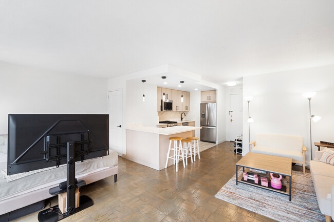 Photo - 201 Saint Pauls Ave Unit 3W