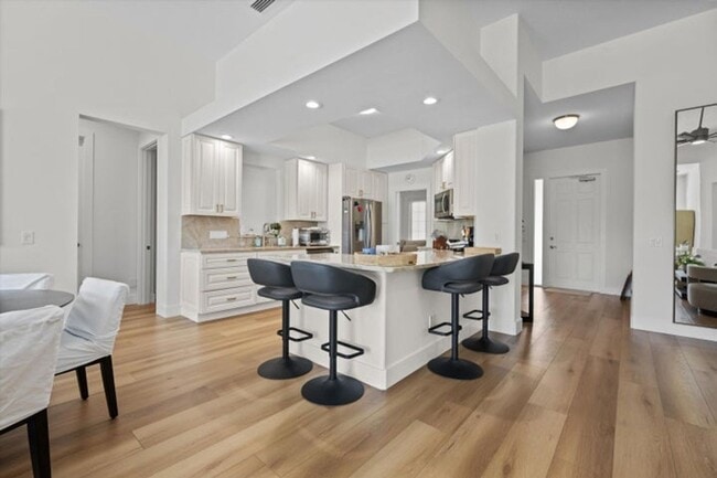Photo - 2057 Futana Way