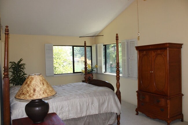 Photo - 400 Hartnell Pl