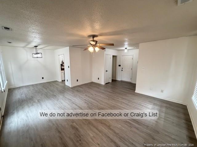 Photo - 209 Eppingdale Dr