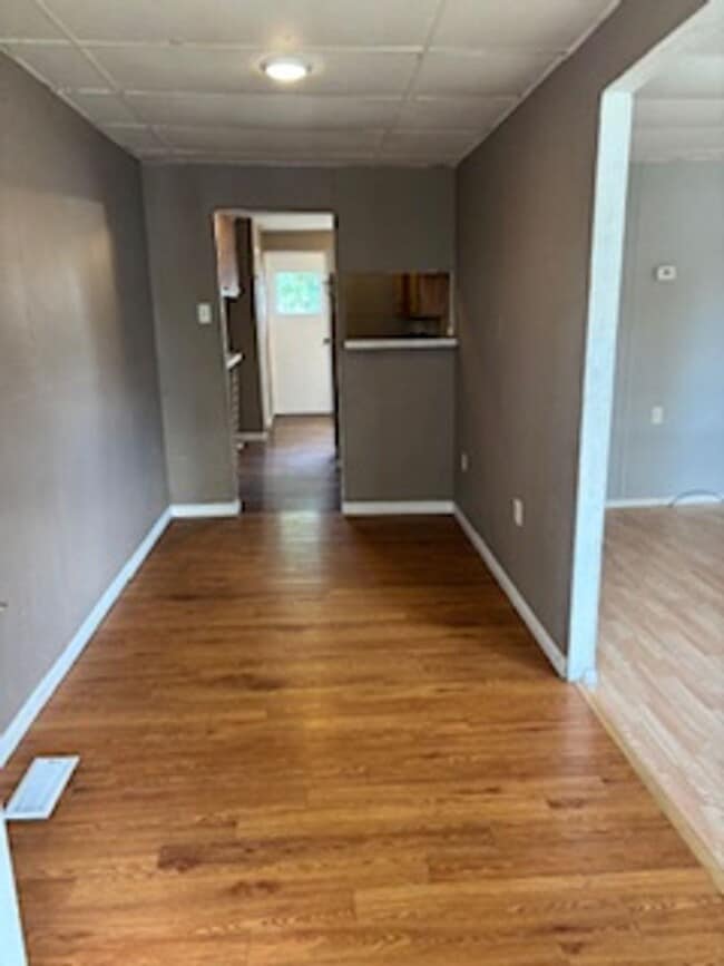 Photo - 3 bedroom, 1 bathroom Triplex: Martinsville