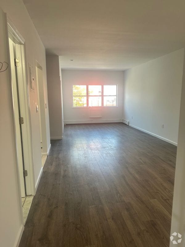 Building Photo - 1091 Hancock St Rental