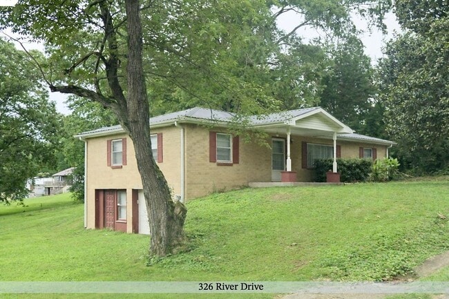 Photo - 326 River Dr