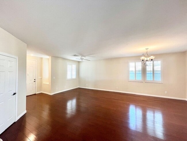 Photo - 18 Blue Valley Dr