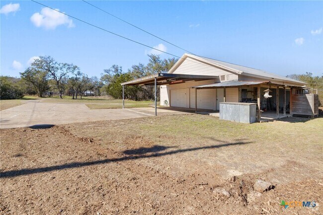 Building Photo - 322 Oakwood Loop Rental