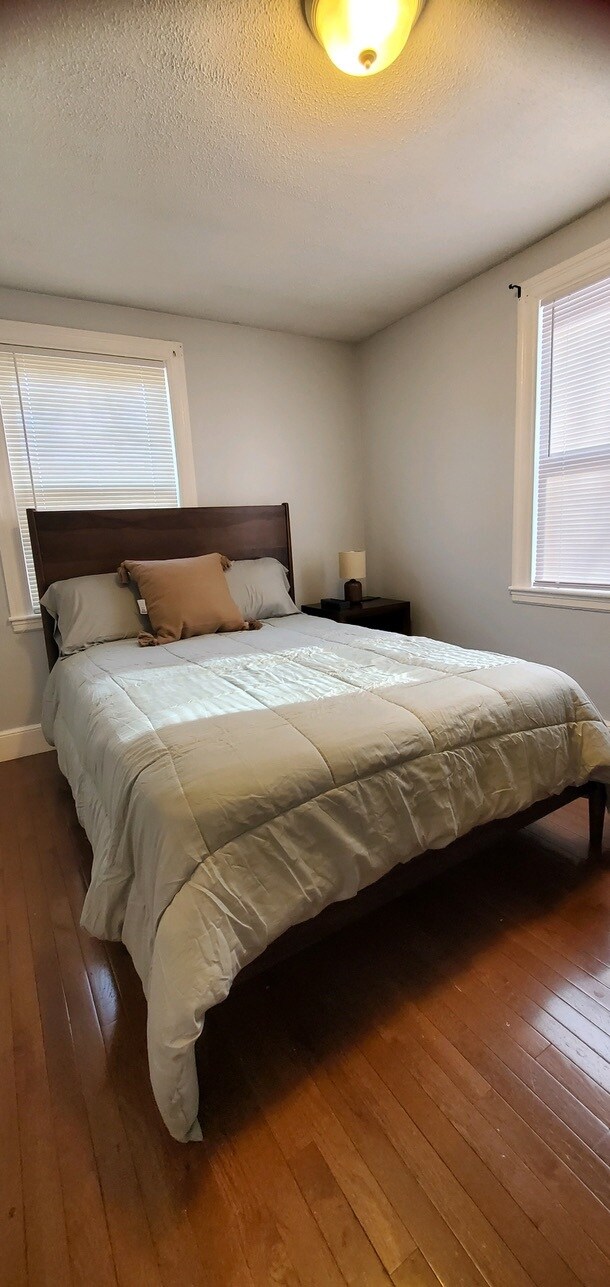 2nd Bedroom - 14 Bateman St Unit 2