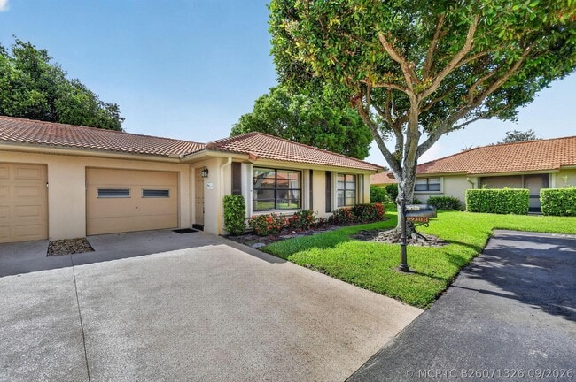 Photo - 9930 Frangipani Tree Way