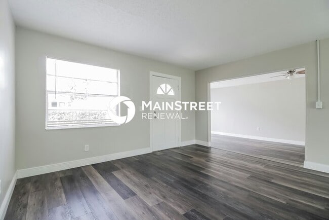 Photo - 3 Bedroom Pet-Friendly Home in Melbourne, FL with Main Street Renewal