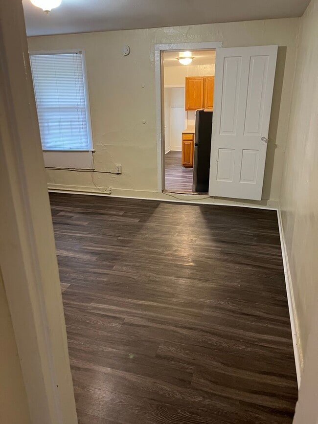 Photo - 1015 W Leigh St Unit Apt #2 (2nd Flr)