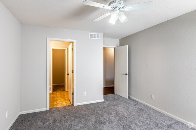 4BR, 3BA - 1813SF - 5-Rolling Rock Apartments