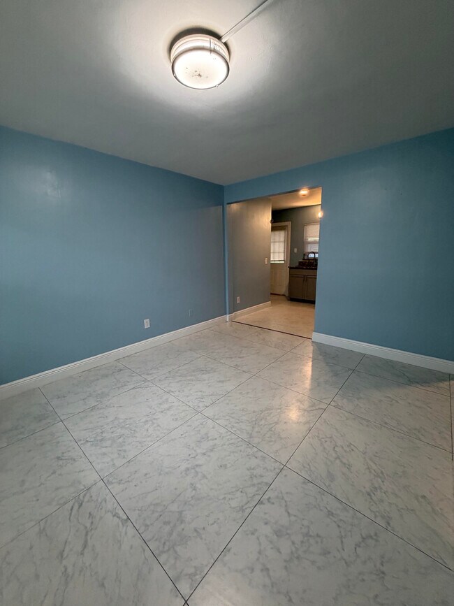 Photo - 363 Ridge Rd N Unidad C