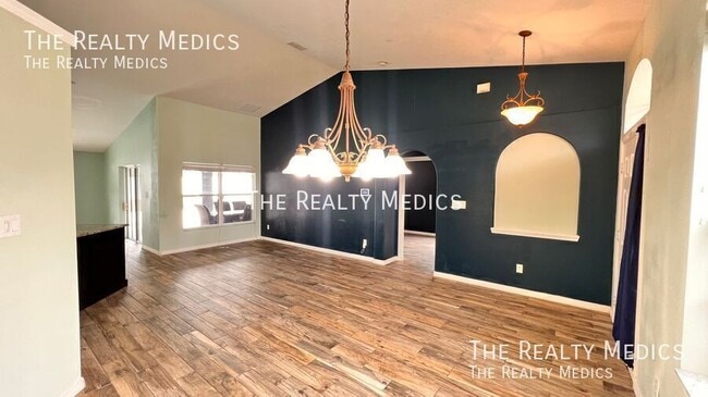 Photo - 2239 Wolf Ridge Ln