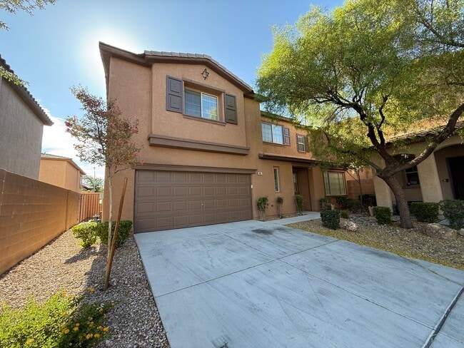 Building Photo - COMING SOON 4/BD 2.5/BA Spacious Home in G...