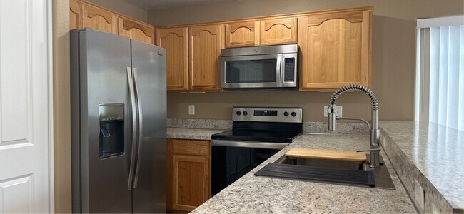 Photo - 215 Pioneer Dr