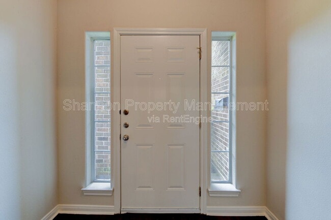 Photo - 9606 Ashville Dr