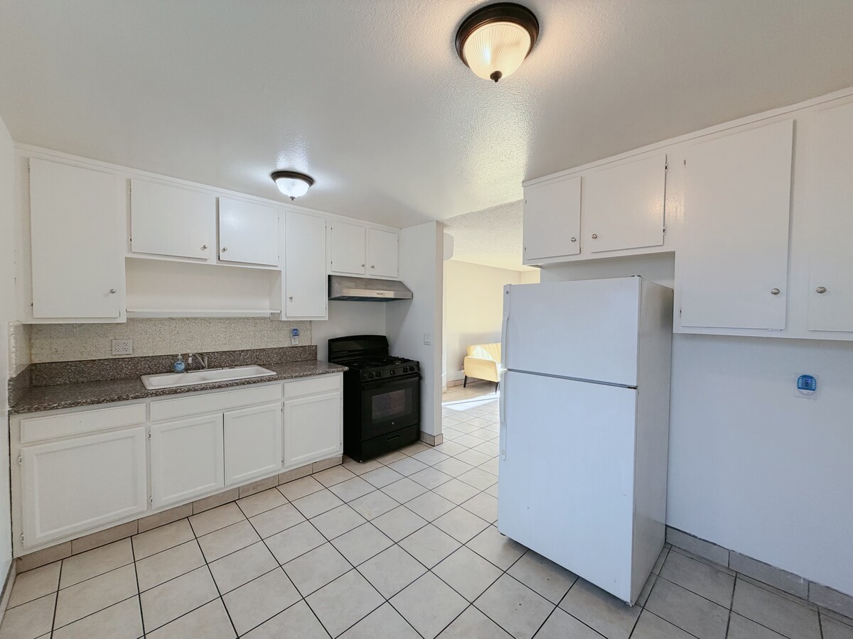 Photo - 621 Leonard Ave