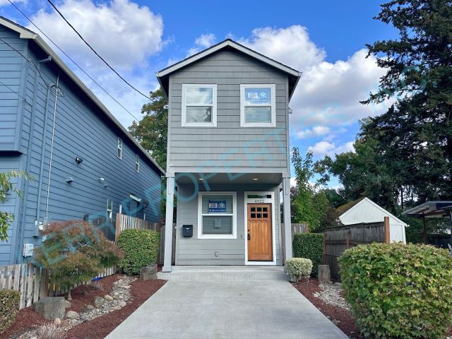 Building Photo - 4922 SE 65th Ave