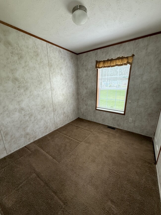 Photo - 519 S English Creek Rd