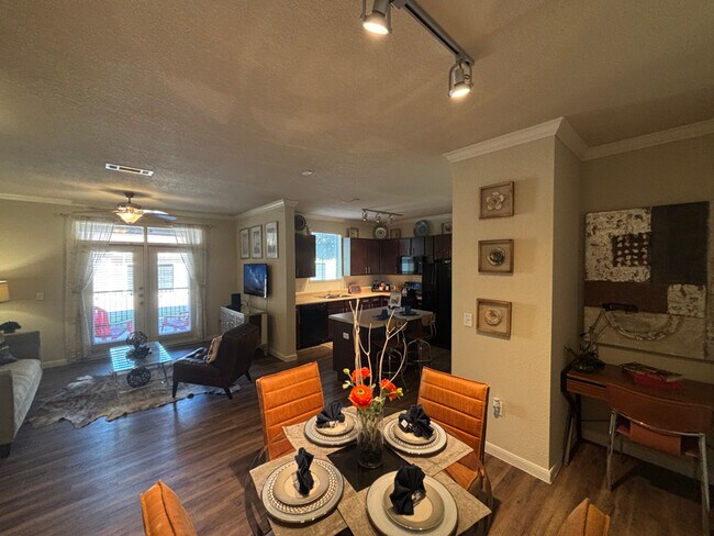 Photo - 1811 Medical Pkwy Apartment Unit a1