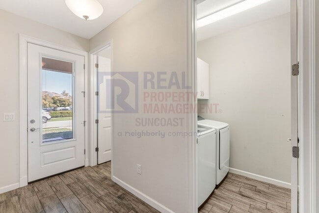 Photo - 3689 Divot Ln