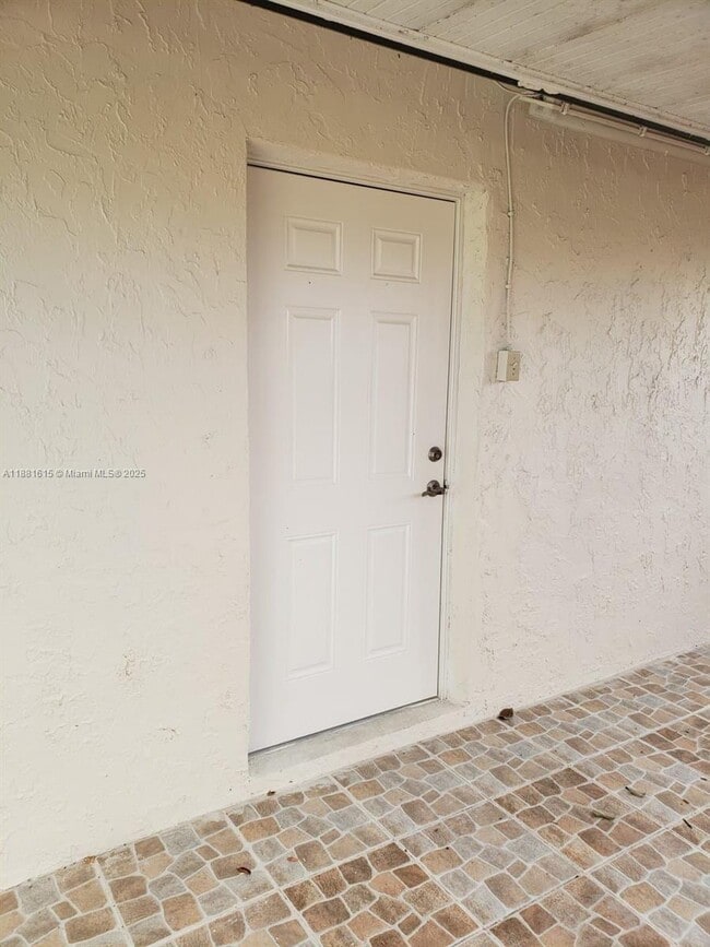 Building Photo - 12426 SW 209th St Rental
