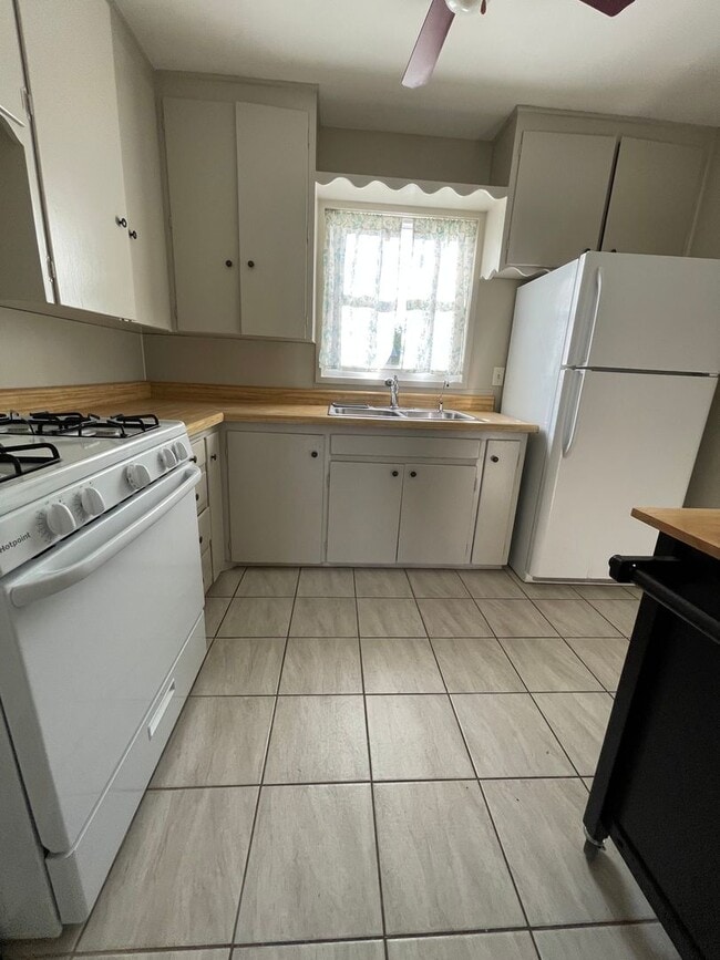 Photo - 3 Bedroom 1 Bath House