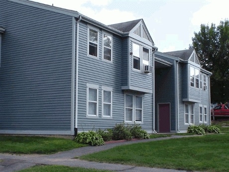 Building Photo - Riverboat Village Rental