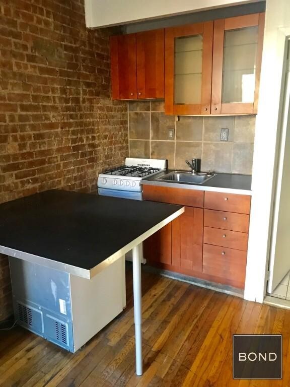 Photo - 309 West 21st Street