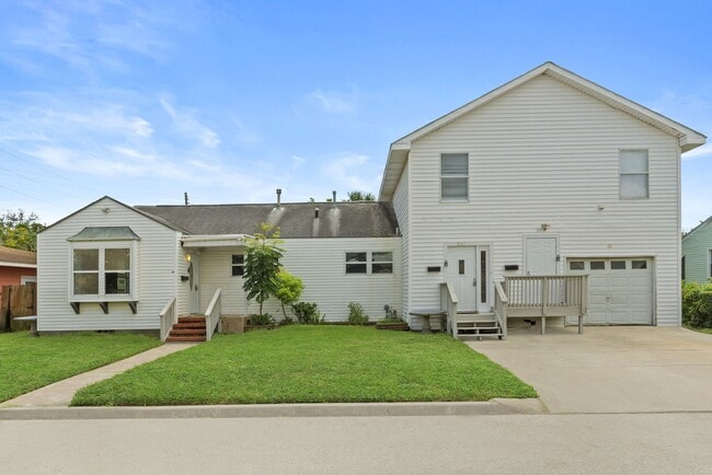 Building Photo - 5309 Perry Ave Rental