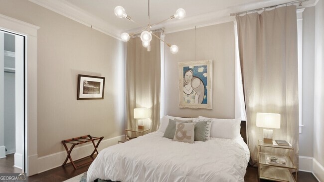 Photo - 1013 Euclid Ave NE