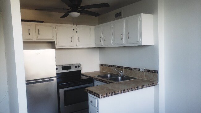 Photo - 6171 N Sheridan Rd Unit 407