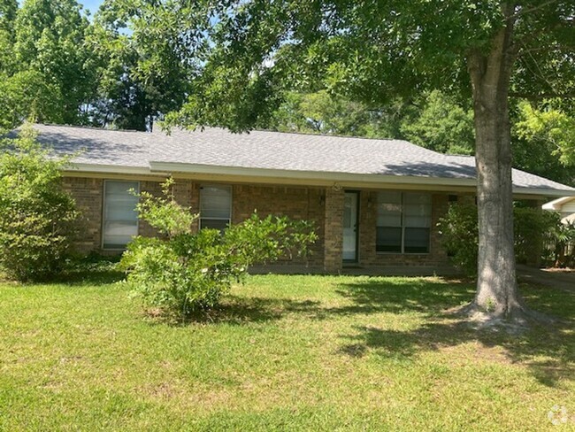 Building Photo - Orange Grove 3 Bedroom Rental
