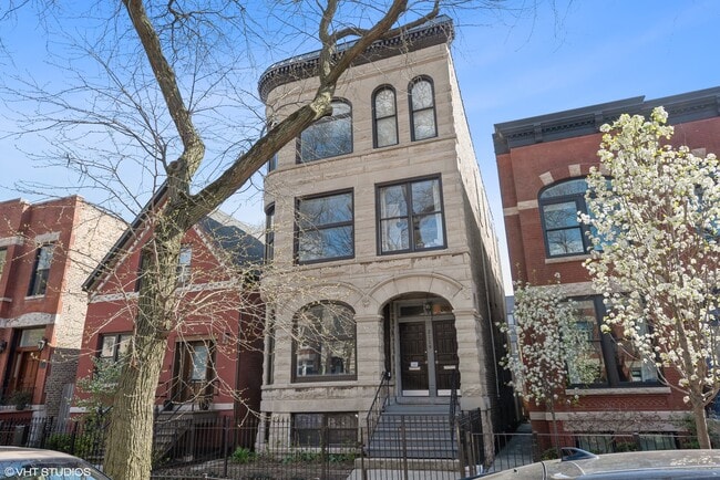 Photo - 2119 W Potomac Ave Unit 2