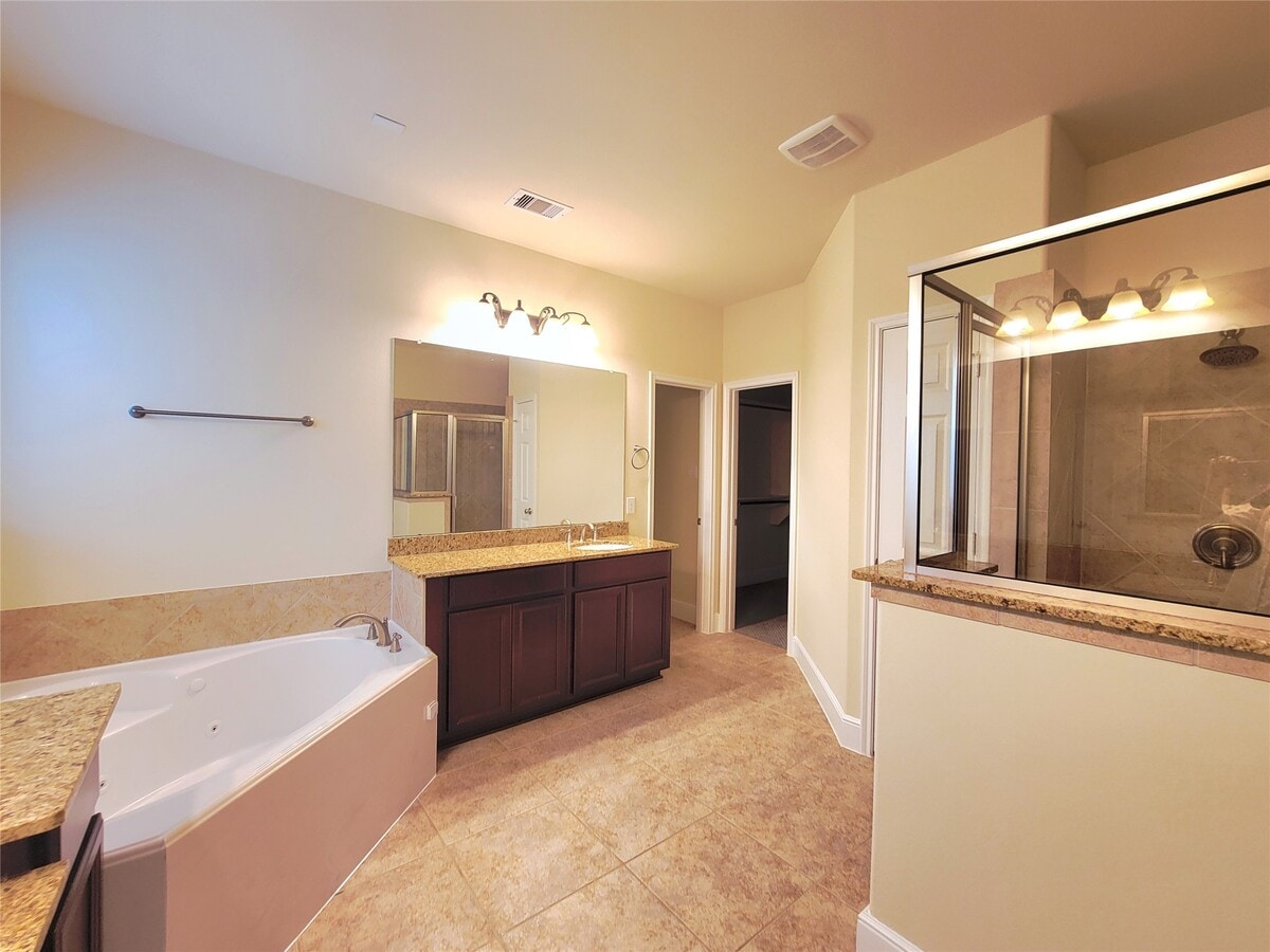 Photo - 5822 Crawford Hill Ln