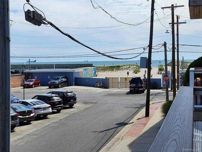 Photo - 73 Pacific Blvd